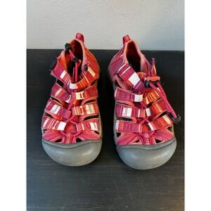 Keens Little Kids Newport Size 11 Red/White Water Shoe Hiking Sandal